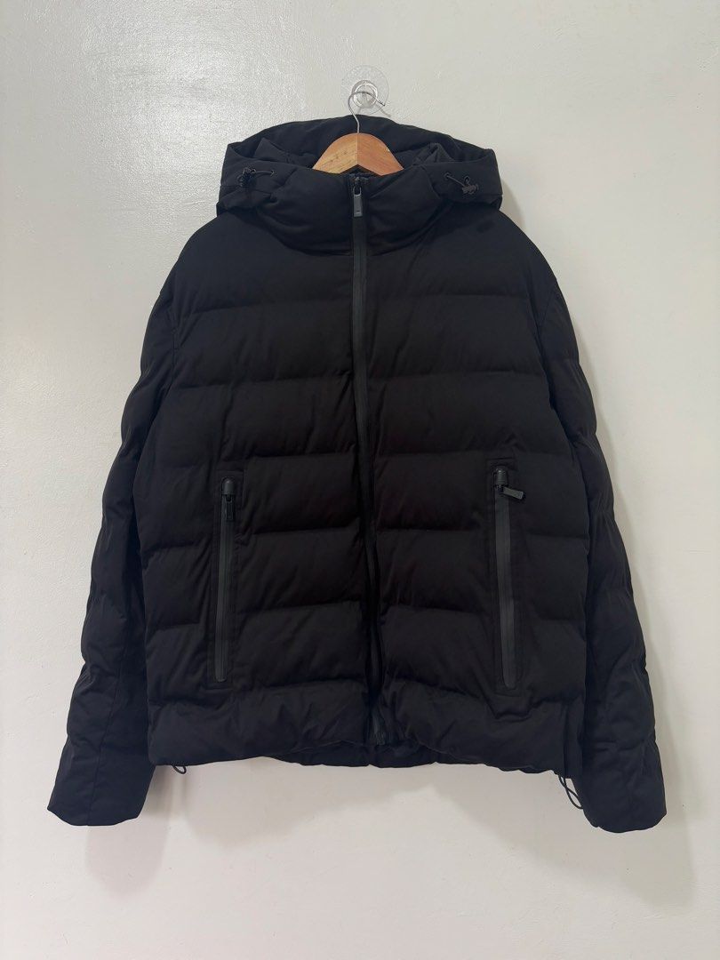 Zara Seamless Black Down Puffer Jacket Men XL (Category: Coats, Jackets and Outerwear) located in Balanga. Submitted by winterlab_ph (Listing ID 1463595491, Image 3). Description: Code: C043 Width: 26 Length: 28 Shoulders: 22.5 Sleeves: 28 : Like New.