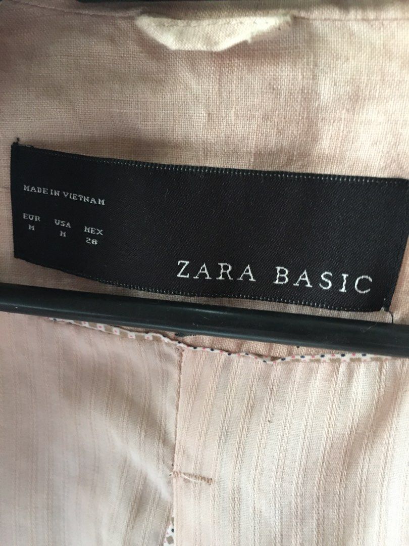 Zara blazer (Category: Coats, Jackets and Outerwear) located in Marilao. Submitted by joelheather02 (Listing ID 1463632308, Image 2). Description: .