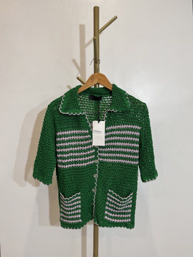 Zara Knit Top (Category: Others Tops) located in Quezon City. Submitted by shopper_xoxo (Listing ID 1463629788, Image 1). Description: Brand new with tag 😊 📦 From Zara Japan 🚚 On hand and ready to ship MOP: GCash and BPI Shipping starts at ₱65 only ✨ .
