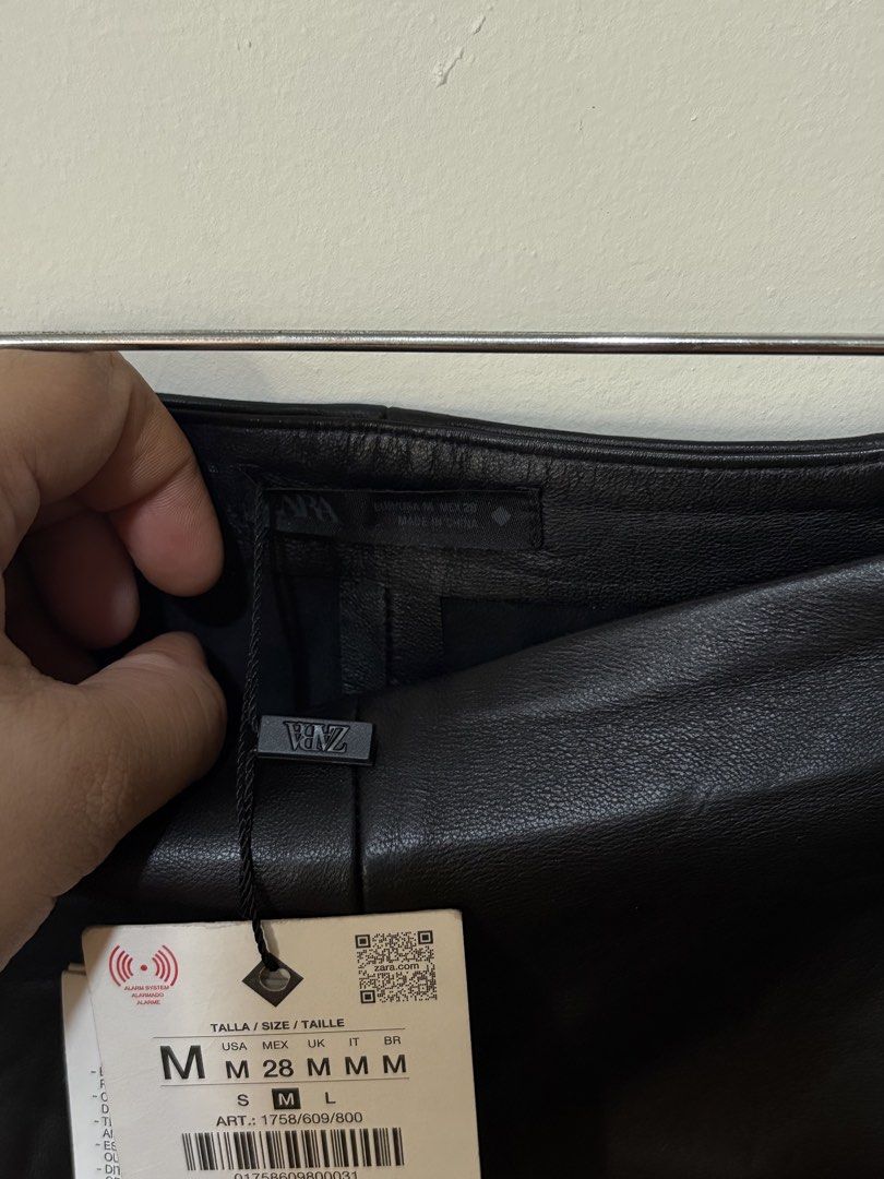 Zara Leather with Lace Shorts (Category: Shorts) located in Bocaue. Submitted by vanessaolmedo (Listing ID 1463656113, Image 3). Description: Brand new with tag M on tag.