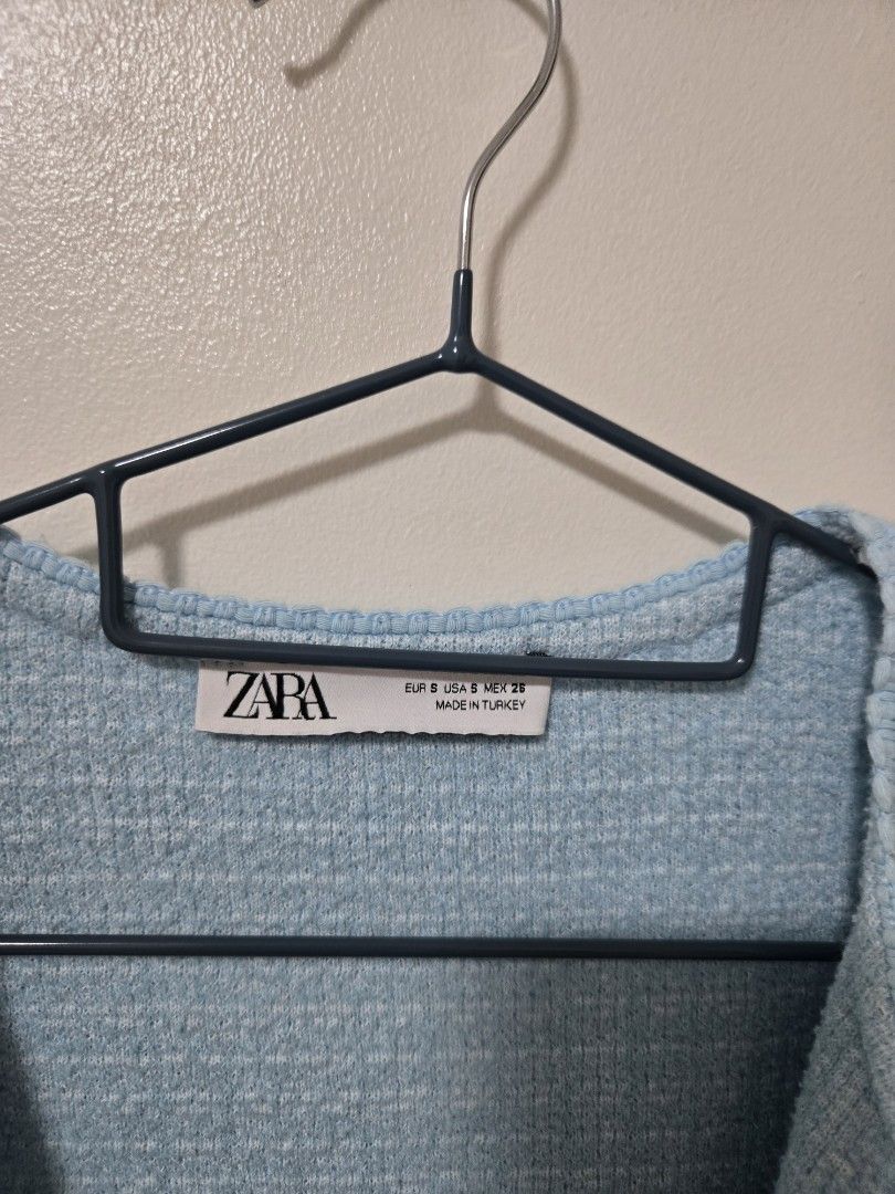 Zara Light Blue Textured Cardigan (Category: Coats, Jackets and Outerwear) located in Cagayan de Oro. Submitted by itsnaja (Listing ID 1463687724, Image 3). Description: - Zara light blue textured cardigan - Open front, relaxed fit - Subtle checkered pattern woven into fabric - Perfect for layering over tops or dresses - Versatile for casual or slightly dressed-up outfits - Made in Turkey used cardigan once only! take both for 1000 :) cardigan is