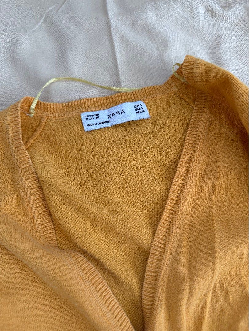 Zara Mustard Yellow Button Up Cardigan (Category: Coats, Jackets and Outerwear) located in Marikina City. Submitted by sweet_lemonade (Listing ID 1463590686, Image 2). Description: - size xs-s -complete buttons.