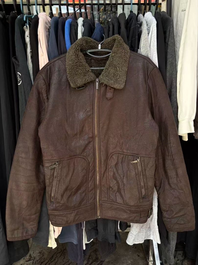 ZARAMAN ZIPPER JACKET (Category: Coats, Jackets and Outerwear) located in Manila. Submitted by nlgarments (Listing ID 1463576821, Image 1). Description: NOT LEATHER JACKET NO ISSUE SIZE LARGE ON TAG.