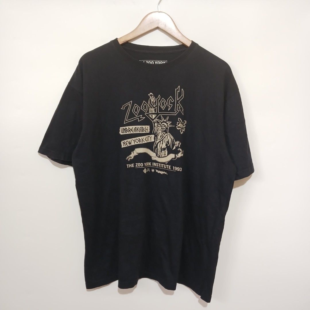 ZOO YORK (Category: Tshirts & Polo Shirts ) located in Ozamiz City. Submitted by 2nd.sight (Listing ID 1463573820, Image 1). Description: size: large w: 24 l: 29 excellent.
