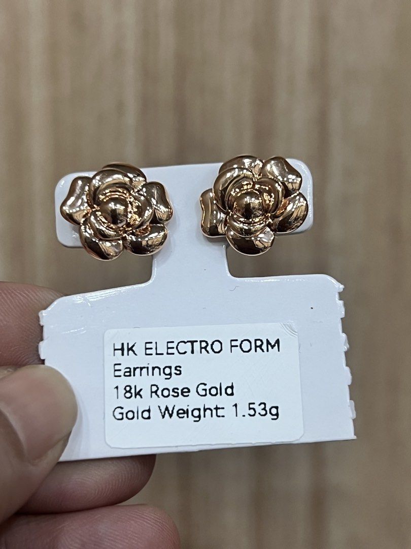 18k HK (rose gold) earring (Category: Earrings) located in Manila. Submitted by mightystone_77b719 (Listing ID 1463832881, Image 1). Description: .