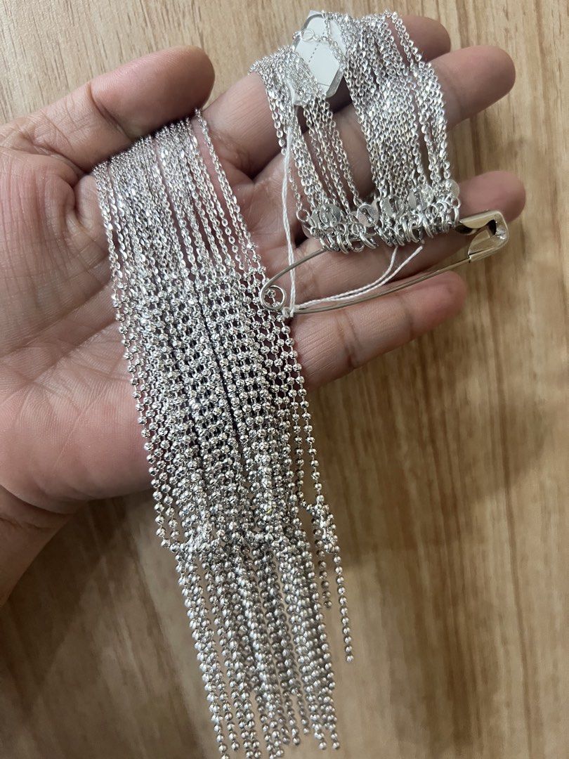 18k italy necklace (Category: Body Jewelry) located in Manila. Submitted by mightystone_77b719 (Listing ID 1463805347, Image 1). Description: .