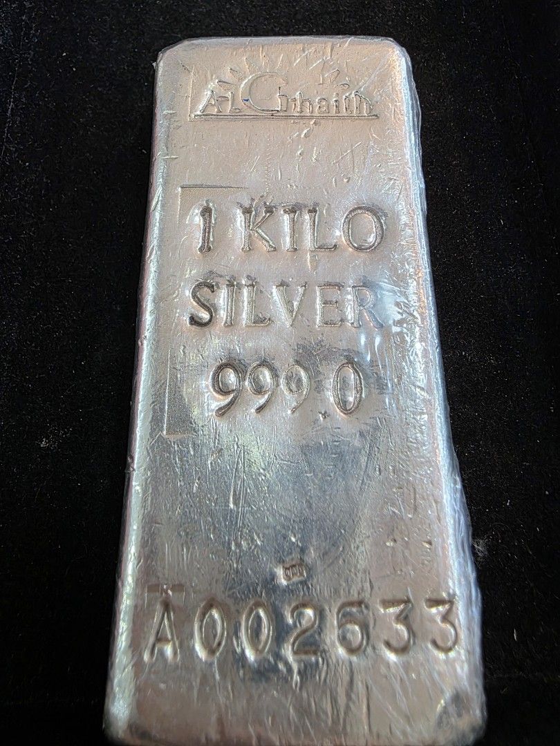 1 Kilo Silver 999.0 Bar AG-Thar (Category: Currency) located in Manila. Submitted by trumpisthedevil (Listing ID 1463872488, Image 3). Description: - 1 Kilo Silver Bar - Purity: 999.0 Fine Silver - Brand/Marking: AG-Thar - Serial Number: A002633 - Condition: Sealed - Ideal for: Investment or Collection.