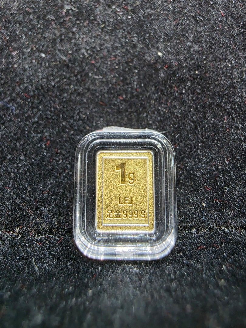 1g 999.9 Fine Gold Bar in Protective Casing (Category: Currency) located in Manila. Submitted by trumpisthedevil (Listing ID 1463854308, Image 1). Description: - 1 gram of 999.9 fine gold - Each bar is sealed in protective casing - Brilliant, shiny finish - Ideal for investment or as a gift - Multiple bars available - Price is for one bar 13pieces.