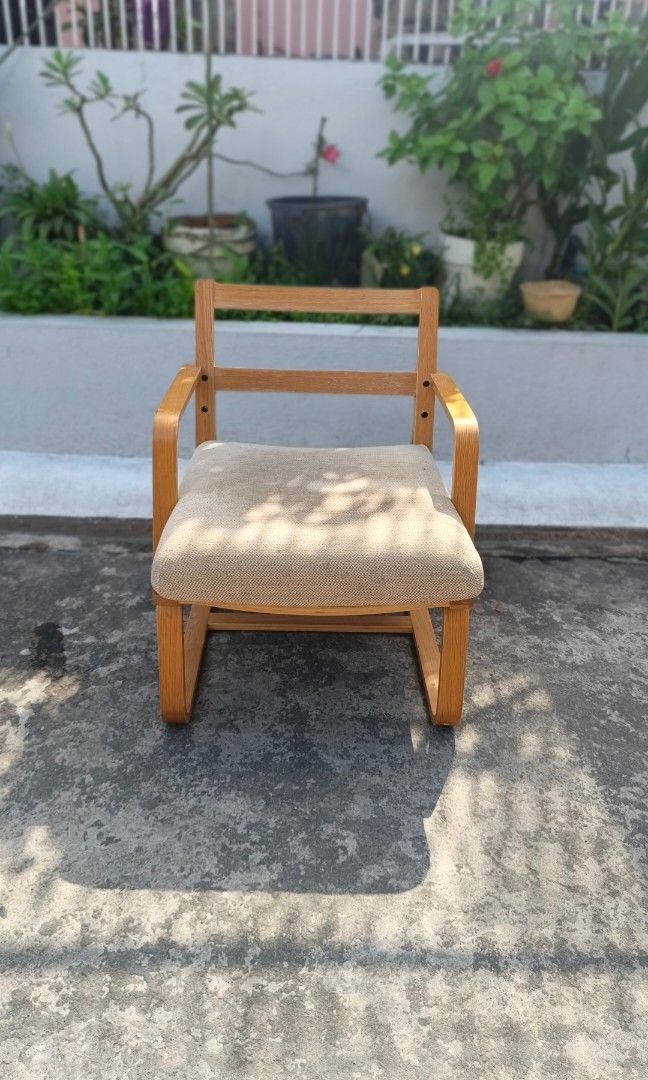 1pc Muji chair (Category: Chairs) located in Santa Rosa. Submitted by tonyhawk0592 (Listing ID 1463751148, Image 1). Description: .