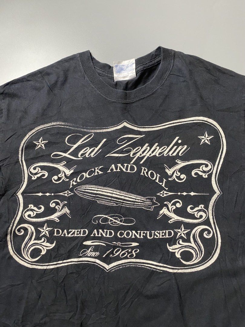 2007 Led Zeppelin Tour Tee Size Medium (Category: Tshirts & Polo Shirts ) located in Cebu City. Submitted by maicoh230 (Listing ID 1463870288, Image 2). Description: 2007 Led Zeppelin Tour on a hanes heavyweight tag ▫️ Condition: 9/10 ▫️ Color: 9/10 ▫️ Size: M ▫️ Dimensions: W19 L24 ▫️ Flaw/s: Need wash 🏷️ 650.