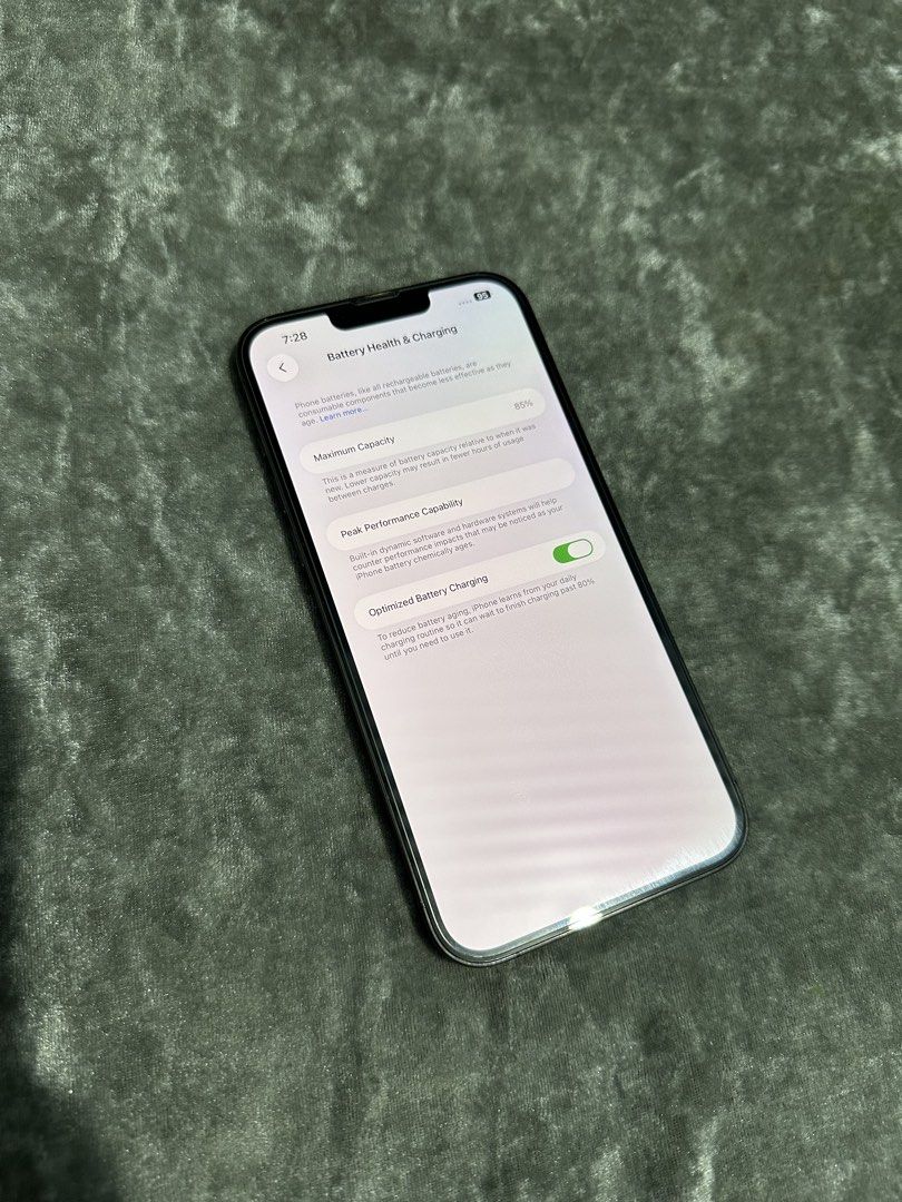 256gb iPhone 13 Pro Max 85%BH (Category: iPhone 13 Series) located in Paranaque City. Submitted by reyyy_star (Listing ID 1463755531, Image 2). Description: ✅For sale or swap 🍎iPhone 13 Pro Max 🔓Factory Unlock 🧠256gb 🔋85% Battery Health 📱Truetone working 😊Face ID working 😎No dents or scratches 😉No performance issues 💯All working perfectly 📦Including cases and charger 📍Parañaque.