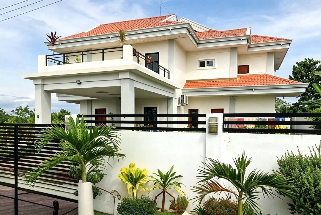3BR overlooking seaview with pool (Category: House & Lot) located in Caloocan City. Submitted by vin_al26 (Listing ID 1463832929, Image 1). Description: Exclusive Mediterranean Overlooking seaview house & lot with Private Pool & Airbnb Villas Enjoy luxury living and instant investment income in one prime property. Featuring a private main residence and two turnkey Airbnb villas, this clean-titled coastal estate is fully equipped for immediate tur