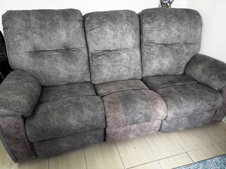 (Category: ) located in . Submitted by peppermintlah (Listing ID 1463791666, Image 1). Description: .