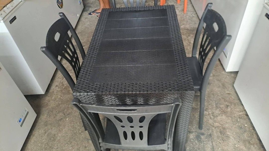 4 Seater Dining Set (Category: Tables & Sets) located in Manila. Submitted by redonline (Listing ID 1463802937, Image 1). Description: 4 Seater Dining Set ₱2850 Rattan Table Black (Bunny Brand) ₱1200 (4seater) 95cm x 60cm x 75cm Hampas Chair 450 ON HAND BRAND NEW Mode of Payment: Gcash,COD Same day delivery + Delivery Fee PM for orders and inquiries.