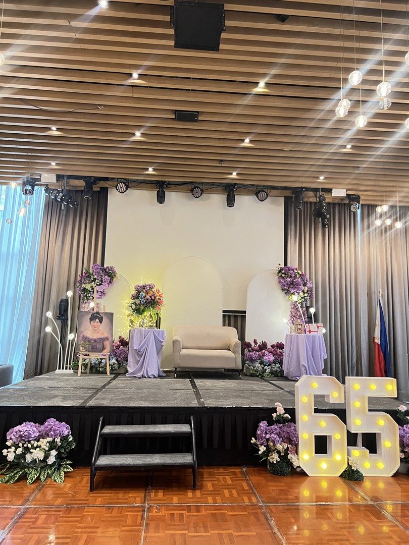 65 Light Up Numbers & Stage Decor for Parties (Category: Occasions & Party Supplies) located in Taguig. Submitted by paulasbrandedpreloved (Listing ID 1463758806, Image 3). Description: - Large illuminated '65' numbers - Perfect for 65th birthdays or anniversaries - Includes light bulbs - Creates a memorable party backdrop.