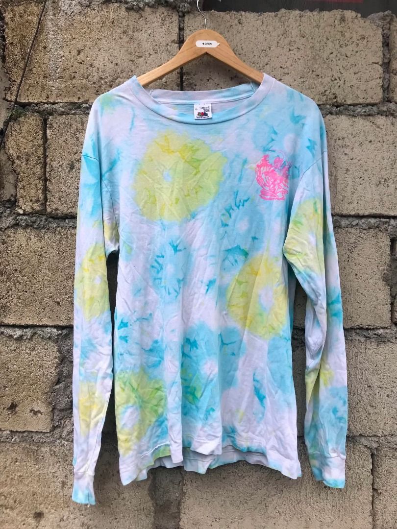 80s Surf Long Sleeve Dye (Category: Tshirts & Polo Shirts ) located in San Jose. Submitted by thriftthe19th (Listing ID 1463930390, Image 3). Description: XL .