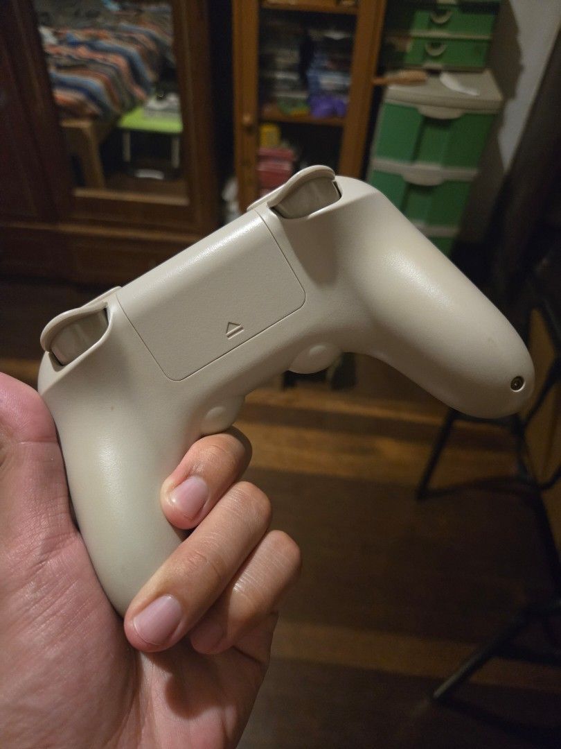 8BitDo SN30 Pro+ Game Controller (Category: Controllers) located in Marikina City. Submitted by parcelpal.store (Listing ID 1463914514, Image 3). Description: 8bitdo Controller for Nintendo Switch Issue: wala na yung rubber sa analog stick, pero working parinnsiya ng maayos. Walang drift..