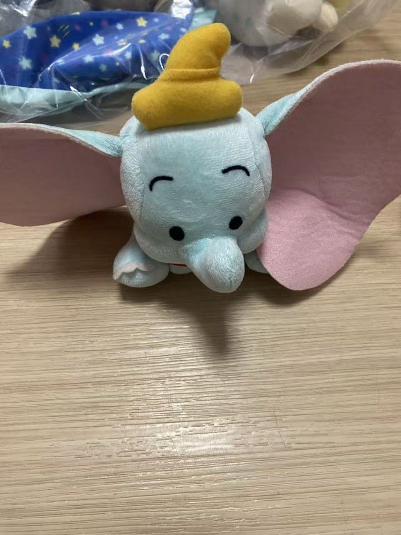 公仔 （分類：絨毛玩具）位於 Hong Kong。 由 vastforest_b5f42d 提交（商品編號 1463889019，圖片 3）。簡介： 每隻HKD30, 只限鑽石山地鐵站交收。