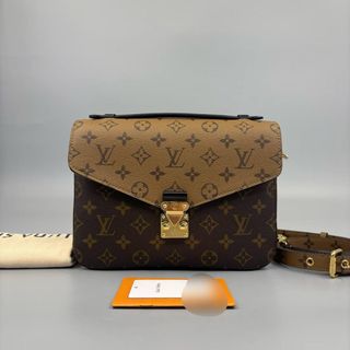 (Category: ) located in . Submitted by millenlavish_outlet (Listing ID 1463806852, Image 1). Description: .