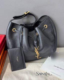 (Category: ) located in . Submitted by millenlavish_outlet (Listing ID 1463806315, Image 1). Description: .