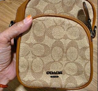 (Category: ) located in . Submitted by beyoutiful1216 (Listing ID 1463931356, Image 1). Description: .