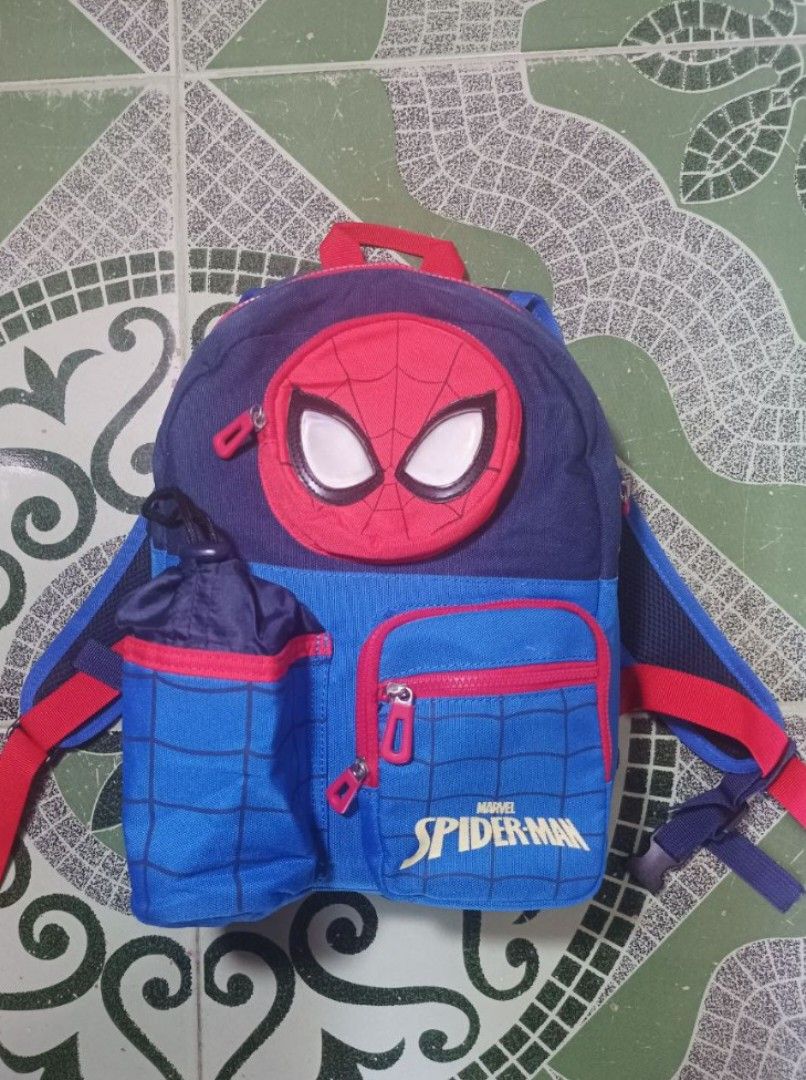 🕷️ MARVEL SPIDERMAN BACKPACK — ₱350 (Category: Backpacks) located in Dagupan City. Submitted by jnwoshop (Listing ID 1463742666, Image 2). Description: 🕷️ MARVEL SPIDERMAN BACKPACK — ₱350 🕷️ MARVEL SPIDERMAN BACKPACK 🕷️ ❤️ Perfect for kids & Spidey fans! ✨ Multiple pockets ✨ Lightweight & easy to carry ✨ Good condition 💰 ₱350 ONLY.