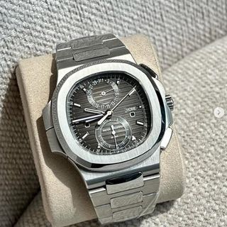 (Category: ) located in . Submitted by 0000watchcollectsg (Listing ID 1463784521, Image 1). Description: .