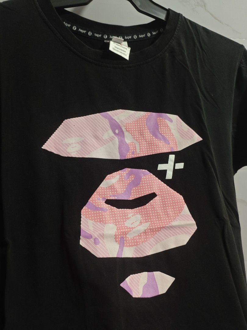 Aape Unvs Unisex Tshirt (Category: Shirts) located in Baguio. Submitted by jayjay_apparel01 (Listing ID 1463864508, Image 3). Description: Aape Unvs Training Women Tshirt Color Rate 9/10 All Goods No Flaws Complete Tags Smooth Tela Machine Washed Size Medium Dimes 19 Width 23 Length Price P180.