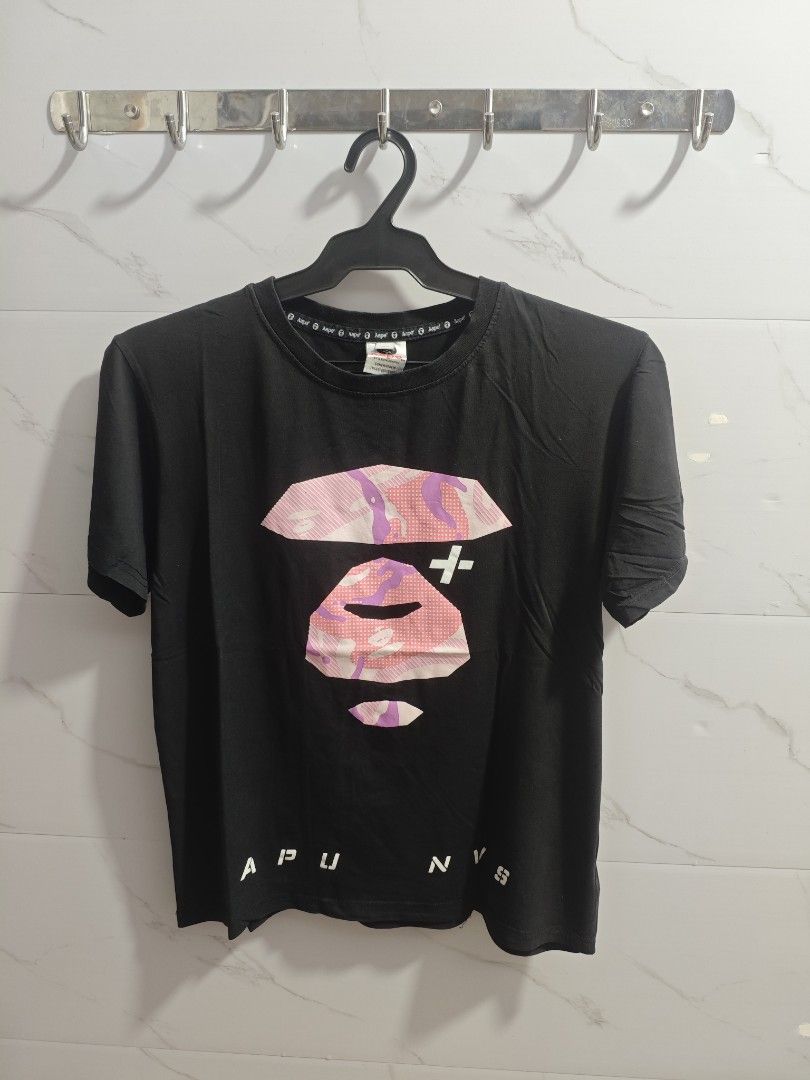 Aape Unvs Unisex Tshirt (Category: Shirts) located in Baguio. Submitted by jayjay_apparel01 (Listing ID 1463864508, Image 1). Description: Aape Unvs Training Women Tshirt Color Rate 9/10 All Goods No Flaws Complete Tags Smooth Tela Machine Washed Size Medium Dimes 19 Width 23 Length Price P180.