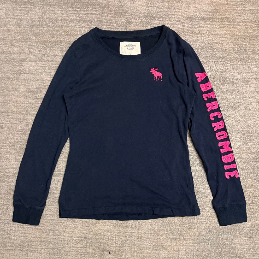Abercrombie & Fitch Longsleeve (Category: Longsleeves) located in Calamba. Submitted by bermuda.ph (Listing ID 1463854397, Image 1). Description: Check dimensions .