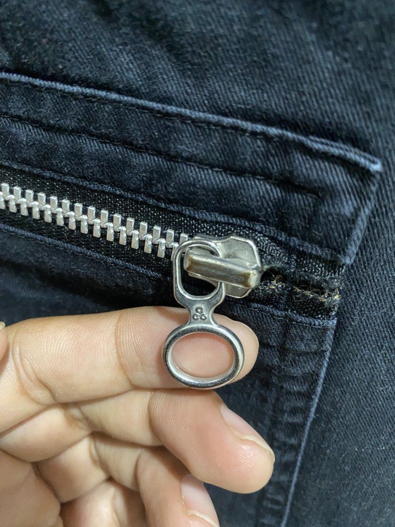 ACG (Category: Jeans) located in Manila. Submitted by vizcarrach03925 (Listing ID 1463895935, Image 3). Description: .