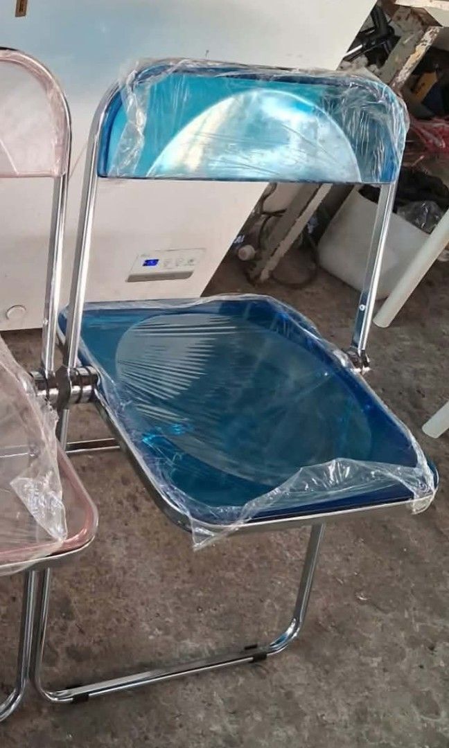 Acrylic chair (Category: Chairs) located in Manila. Submitted by dolorchris69891 (Listing ID 1463786016, Image 2). Description: acrylic chair.