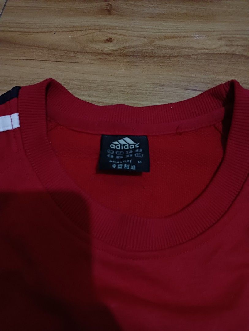 ADİDAS LONGSLEEVE (Category: Coats, Jackets and Outerwear) located in Mendez-Nunez. Submitted by joziahshen09 (Listing ID 1463865672, Image 2). Description: ⚡ ADİDAS RED LONG SLEEVE ⚡ MINE: 200 ⚡good fittings! ⚡embroidered design ⚡with backhit ⚡DIMES (inches 0 start) W- 19.5 L- 27.5.