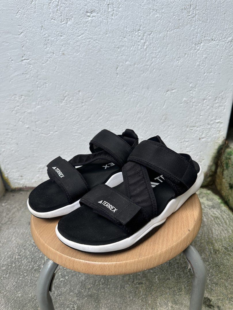 Adidas Men's Terrex Sumra Black/White Sandals (Category: Slippers & Slides) located in San Fernando. Submitted by jazzclosetest2018 (Listing ID 1463803218, Image 2). Description: My Location: San Fernando, Pampanga Payment 1st Transaction! Adidas Men's Terrex Sumra Black/White Sandals Size: US 8 / UK 8 / FR 42 / JPN 265 / 250 Made In Indonesia🇮🇩 Excellent Condition Minor issue: minimal heel drag & light scratches on right side but still very pr