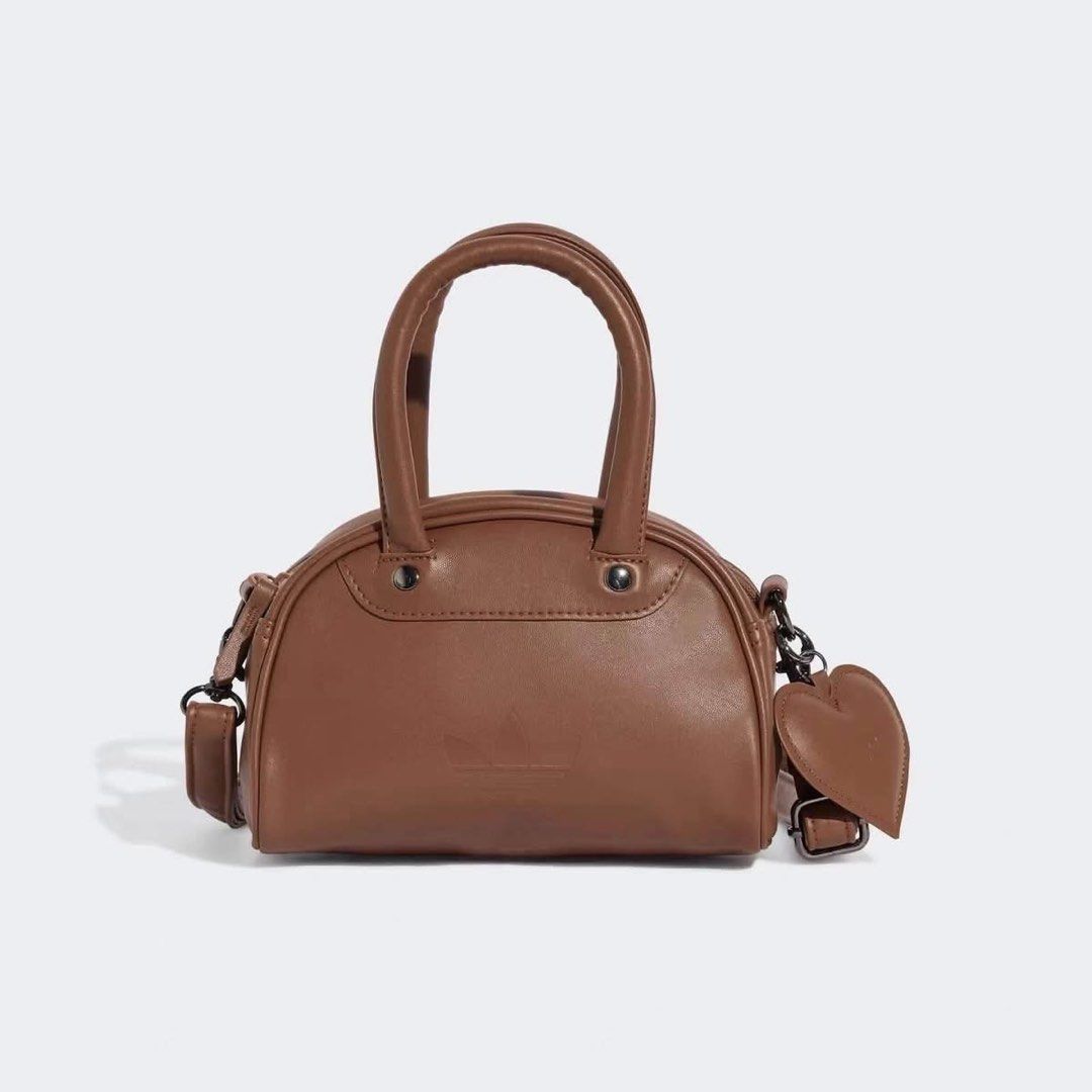 Adidas mini bag (Category: Cross-body Bags) located in Manila. Submitted by avery.thing (Listing ID 1463793027, Image 2). Description: .