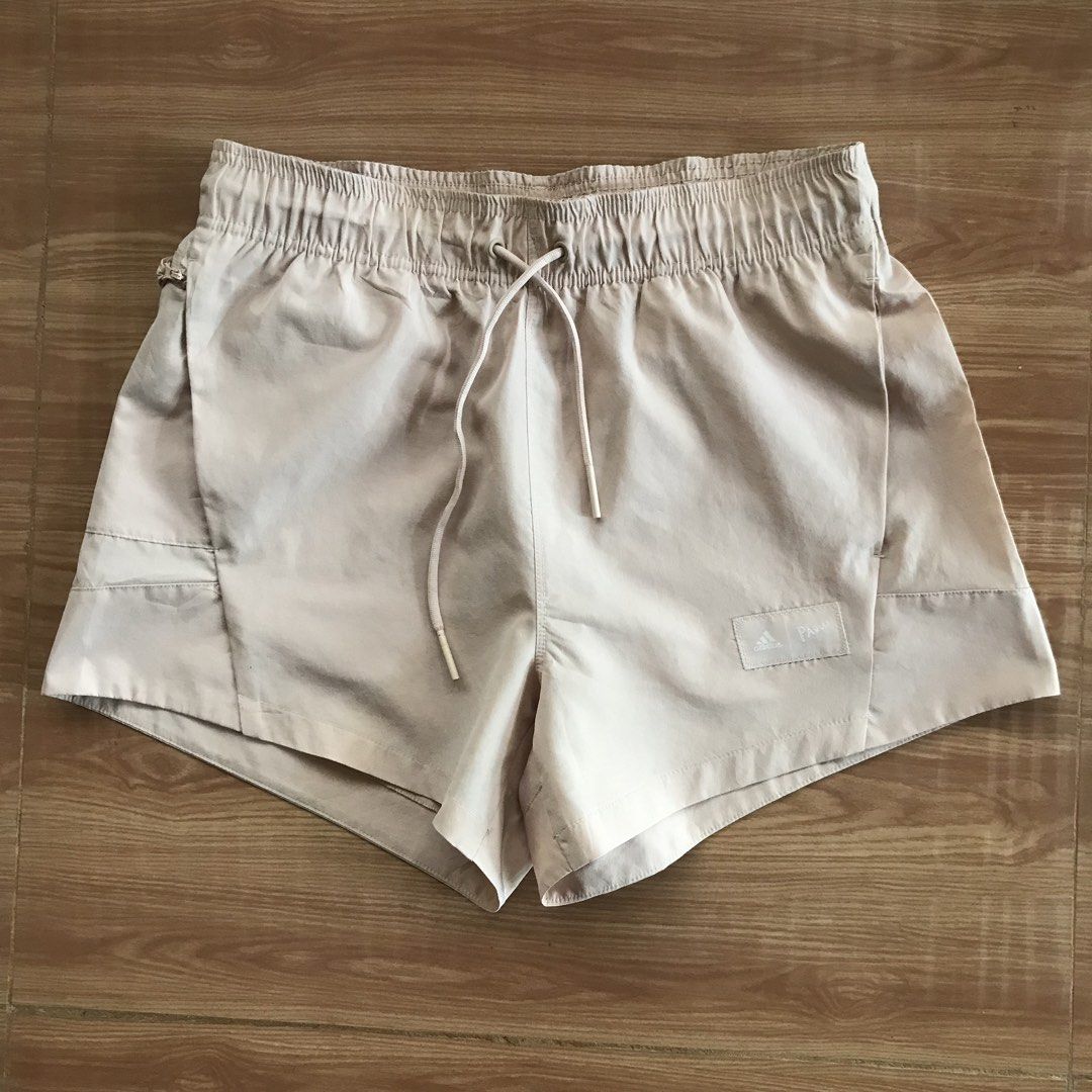 Adidas Parley Cream Woven Short (Category: Shorts) located in Cebu City. Submitted by whytruekoy (Listing ID 1463745994, Image 2). Description: Adidas Parley Cream Woven Short Authentic Scannable QR Size small Excellent.