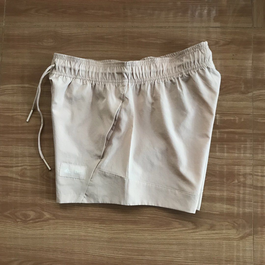 Adidas Parley Cream Woven Short (Category: Shorts) located in Cebu City. Submitted by whytruekoy (Listing ID 1463745994, Image 1). Description: Adidas Parley Cream Woven Short Authentic Scannable QR Size small Excellent.