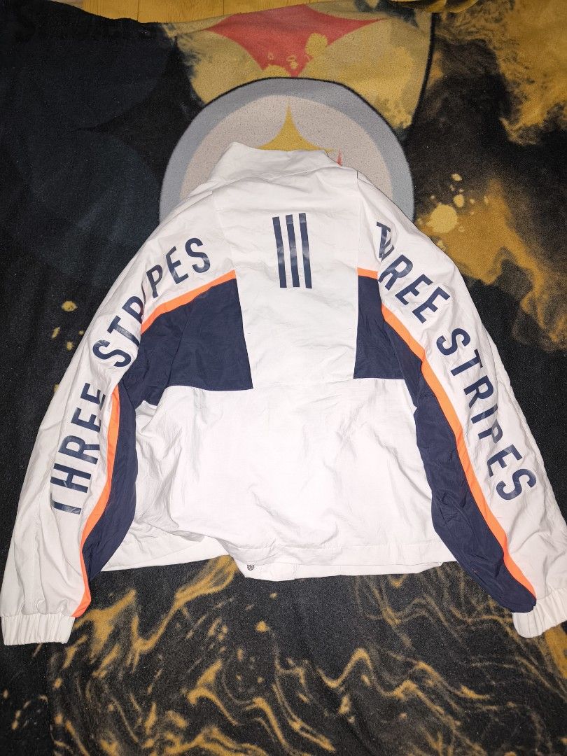 Adidas Three Stripes Windbreaker (Category: Coats, Jackets and Outerwear) located in Manila. Submitted by fljaoti27 (Listing ID 1463884622, Image 2). Description: Adidas Windbreaker Small oversize.