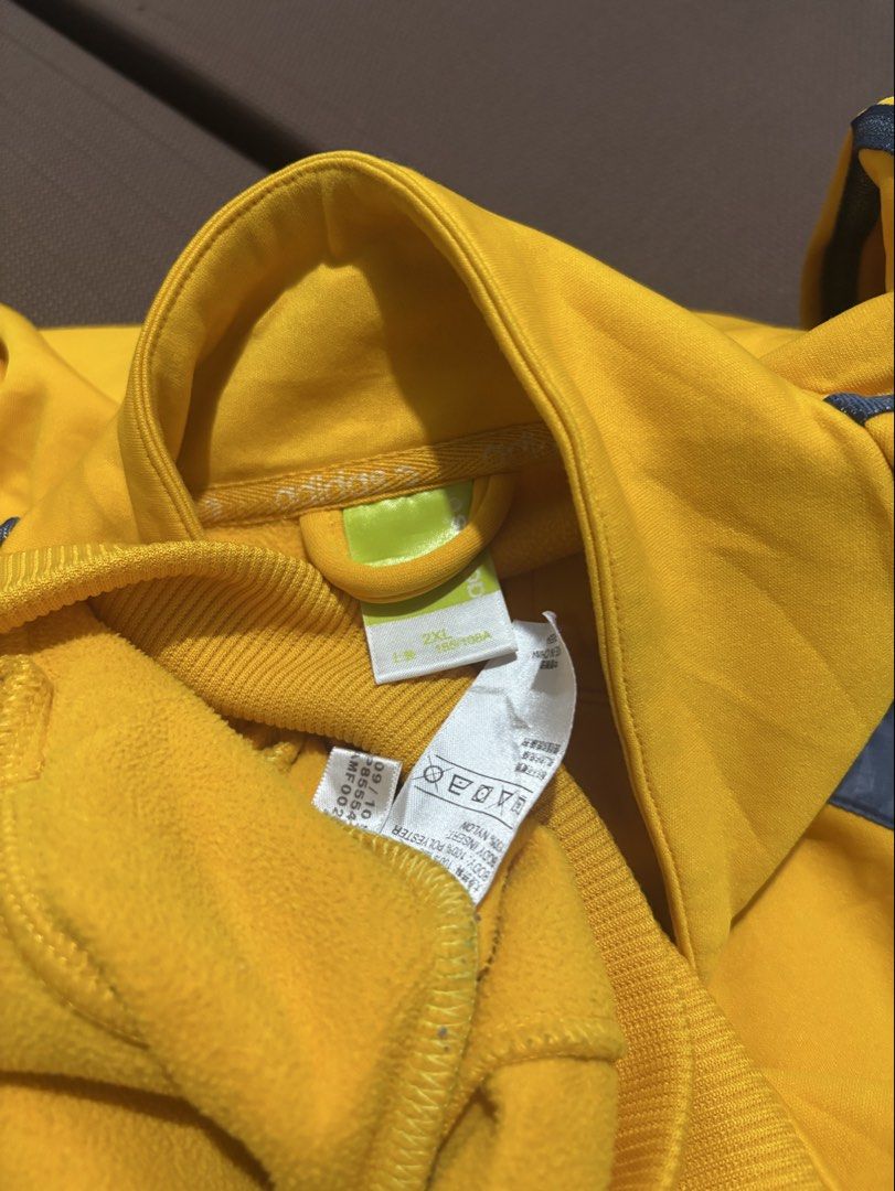 Adidas Tracksuit Vintage Jacket (Category: Coats, Jackets and Outerwear) located in Manila. Submitted by schizxa (Listing ID 1461107265, Image 3). Description: Adidas Tracksuit Vintage Jacket •Dimes: 29x22 (XXL on Tag). •Condition: Excellent Ps: Complete tags & Washtags. 📍Pasig Located. Asking price ₱850 Shipped, KINDLY DM your offer for good deals. .