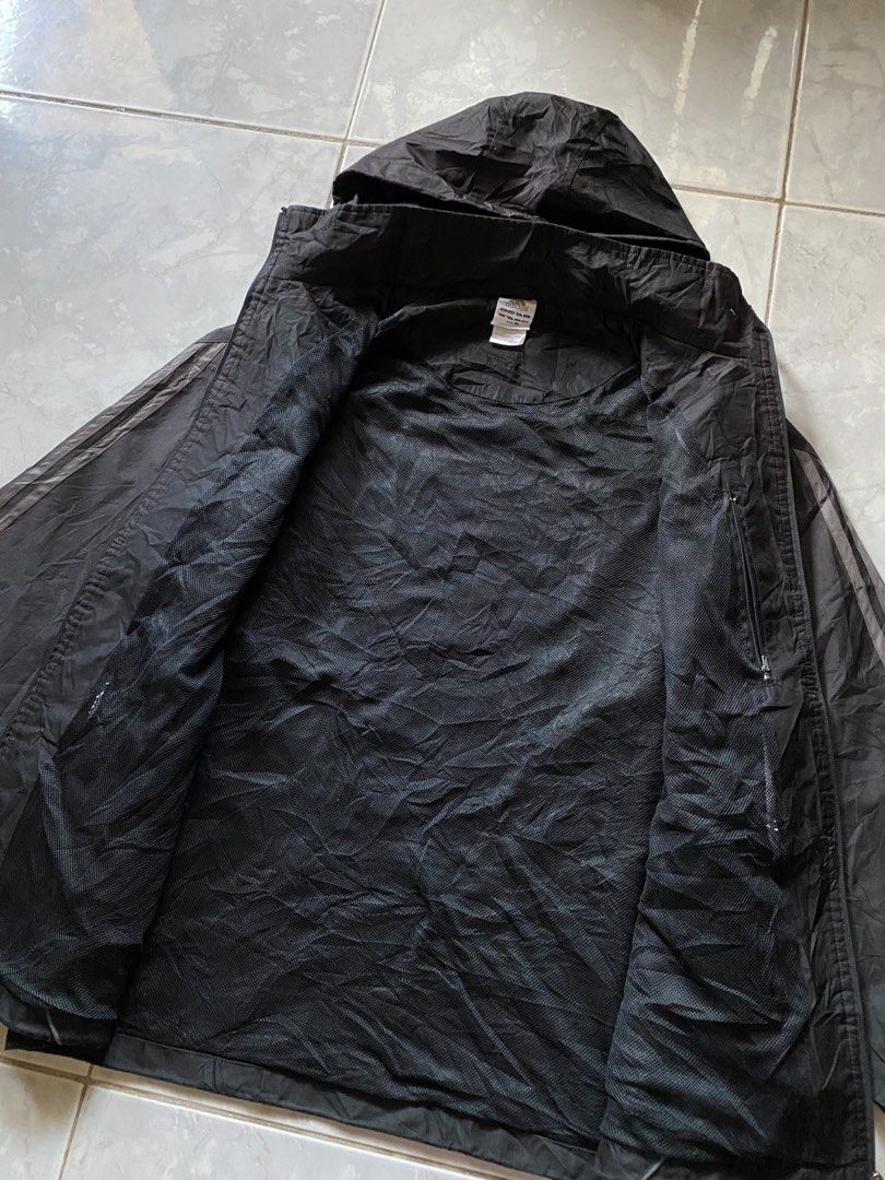 Adidas Windbreaker Jacket (removable hood) (Category: Coats, Jackets and Outerwear) located in Mangaldan. Submitted by primedealsofficial.ph (Listing ID 1463786205, Image 3). Description: (Removable hood) Dimension: 24x29 Condition: 10/10 No issue Excellent condition .