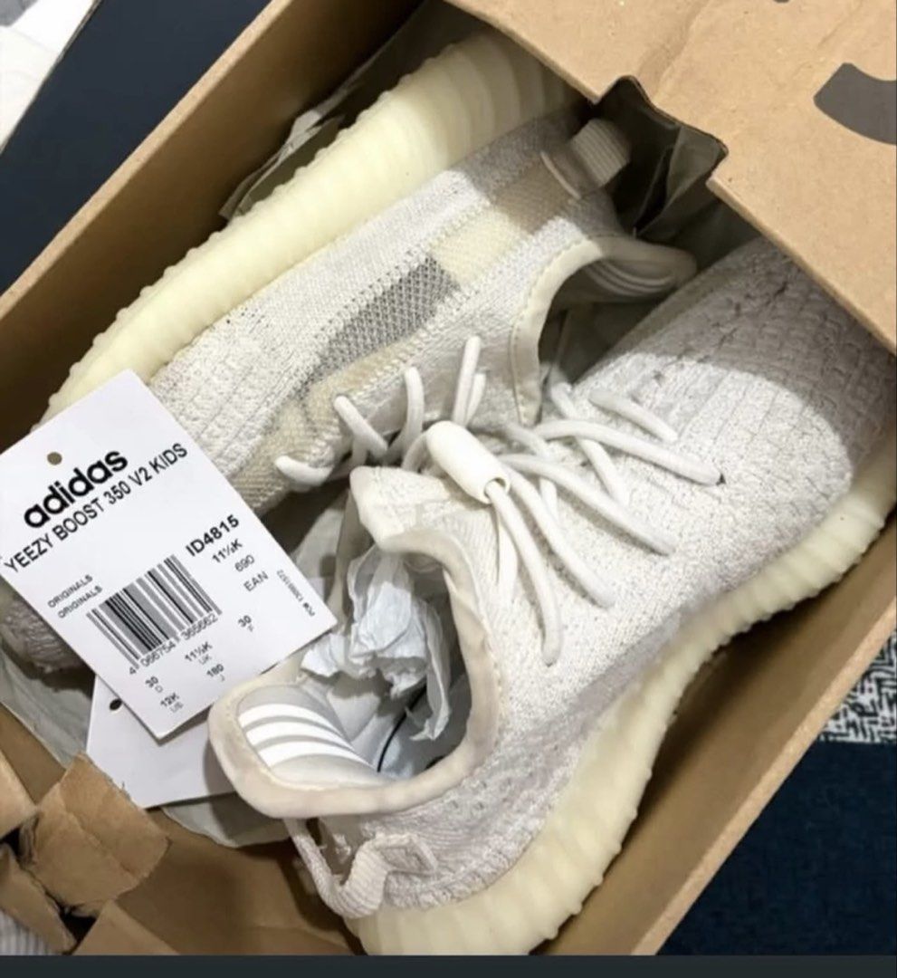 Adidas Yeezy Boost 350 V2 Kids Bone (Category: Babies & Kids Fashion) located in Agdangan. Submitted by wardrobeblissprintcraft (Listing ID 1463883065, Image 1). Description: - Adidas Yeezy Boost 350 V2 for kids - Color: Bone - Size: 11K - Includes original box and tags - Great for your little one.