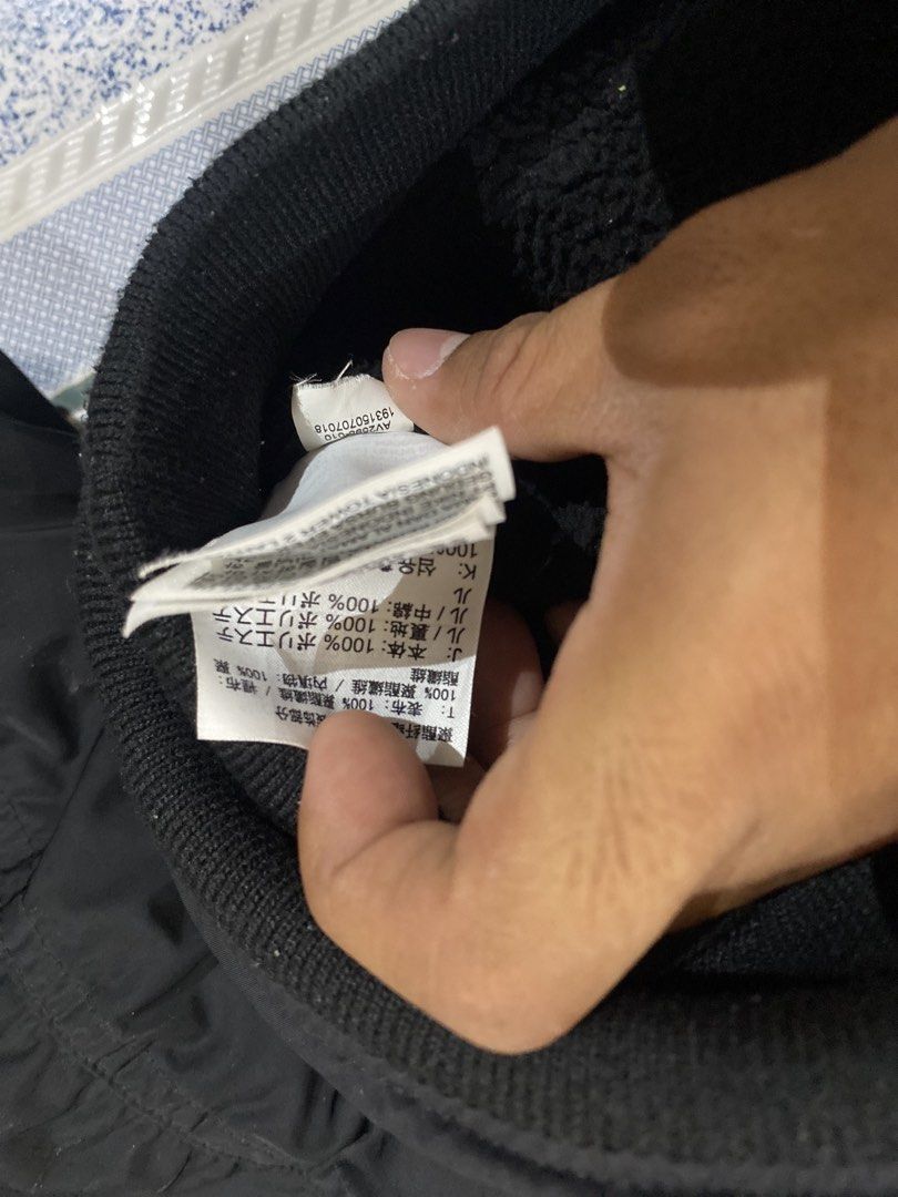 Air jordan bomber jacket (Category: Coats, Jackets and Outerwear) located in Tumauini. Submitted by calmearth-bc99 (Listing ID 1463752872, Image 3). Description: Air jordan bomber jacket.