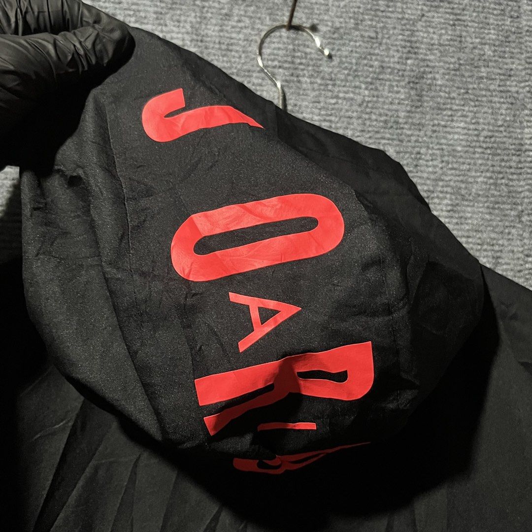 AIR JORDAN WINDBREAKER (Category: Activewear) located in Naga. Submitted by goodfinds_only.v1 (Listing ID 1463773220, Image 3). Description: FOR SALE -AIR JORDAN WINDBREAKER SIZE:XL ON TAG MEASURMENTS WIDTH:20.5 INCHES LENGTH:26 INCHES COLOR RATE:10/10 GOOD CONDITION MINOR FADING OF PRINT TAG OVERALL MAGANDA PA. NO OTHER FLAWS DM ME TO PURCHASE! LOCATION:NAGA CITY BICOL.