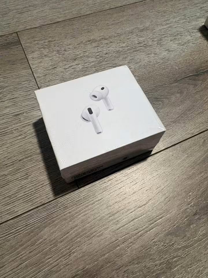 Airpods pro 3 ANC (Category: Announcements) located in Manila. Submitted by avenuefinds (Listing ID 1463855074, Image 3). Description: 🚨🎧 STOP SCROLLING — PRO 3 FOR ONLY ₱1,099?! 🔥 ✨ AIRPODS PRO 3 ✨ 🤍 Without ANC — ₱1,099 🔥 With ANC — ₱1,399 Want that premium AirPods look without the premium price? 👀 This is your sign to GRAB ONE NOW! 😍 🎶 Perfect for music, calls, commute & everyday use 🚨 LIMITED STOCKS — WHEN IT’S GONE, IT’S GONE!.