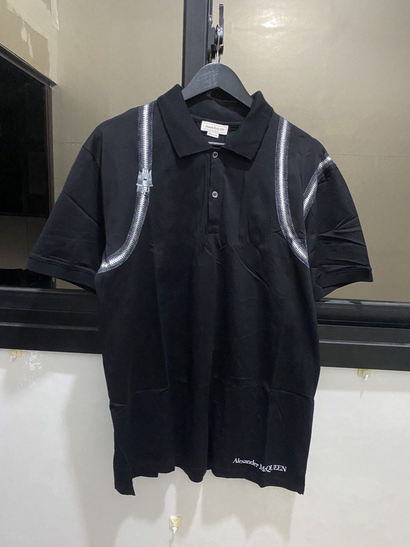 Alexander Mcqueen (Category: Tshirts & Polo Shirts ) located in Manila. Submitted by vizcarrach03925 (Listing ID 1463896088, Image 1). Description: .