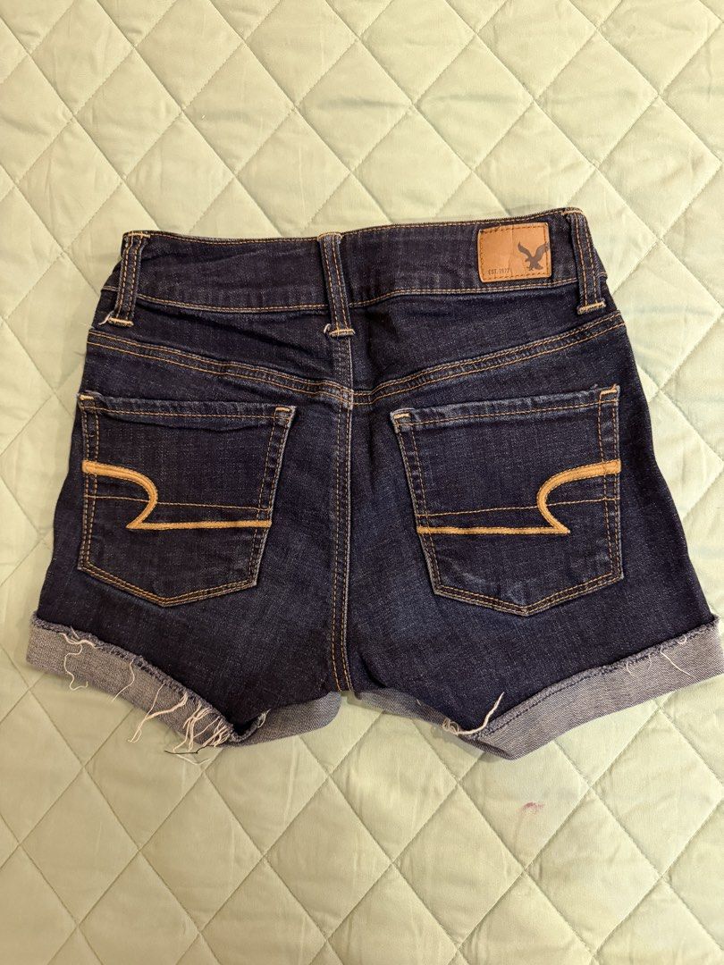 American Eagle shorts (Category: Shorts) located in Manila. Submitted by kittenlover.68 (Listing ID 1463891296, Image 2). Description: .
