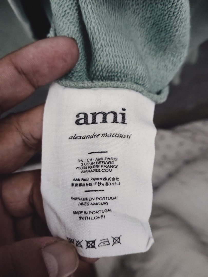 AMI (Category: Coats, Jackets and Outerwear) located in Masbate. Submitted by arielagost83627 (Listing ID 1463817611, Image 3). Description: Color Rate: 9.5/10 Dimes: 21x24 Issue: None Excellent Condition.