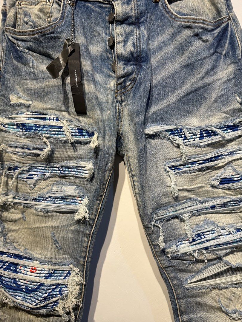 Amiri Pants (Category: Jeans) located in Carmen. Submitted by thriftnichoii (Listing ID 1463838546, Image 3). Description: Amiri 32x40 .