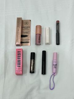 (Category: ) located in . Submitted by helpmeclearmymakeup (Listing ID 1463878550, Image 1). Description: .