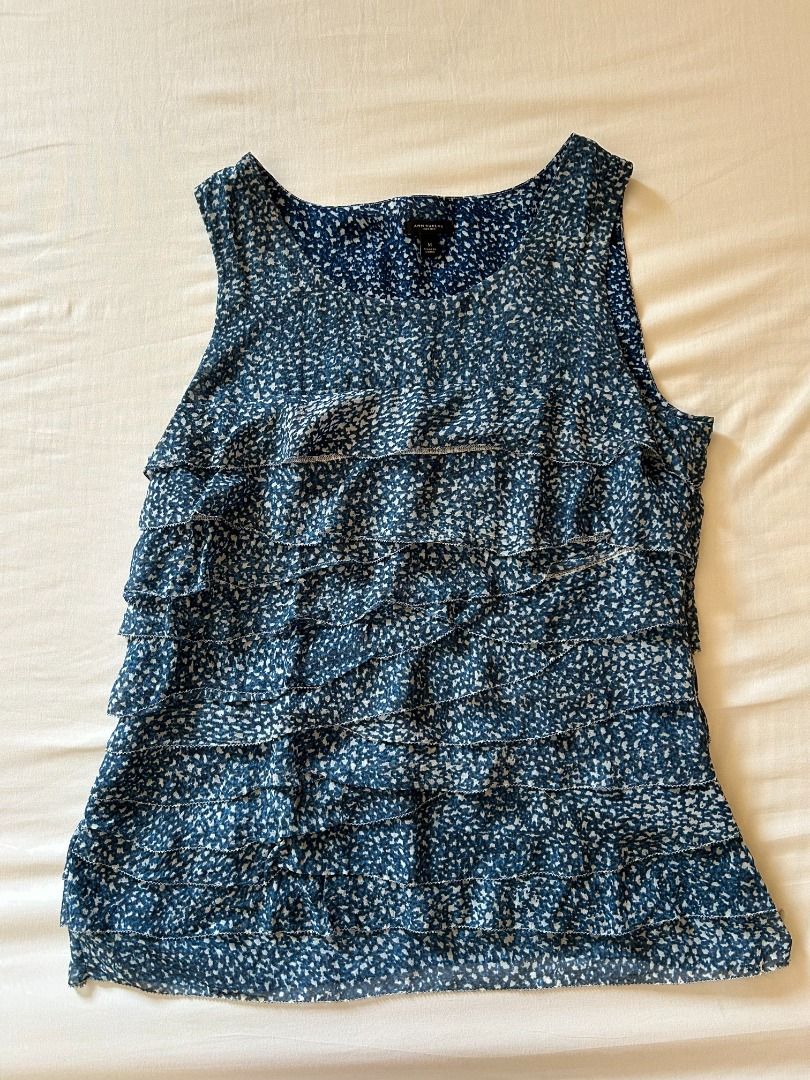 Ann Taylor Sleeveless Top (Category: Blouses) located in Batangas. Submitted by dusclutter (Listing ID 1463773476, Image 1). Description: RFS: decluttering No issues Loc: Sto tomas, Batangas MOP: Maribank / Gcash / Maya / BDO Shipping c/o buyer.